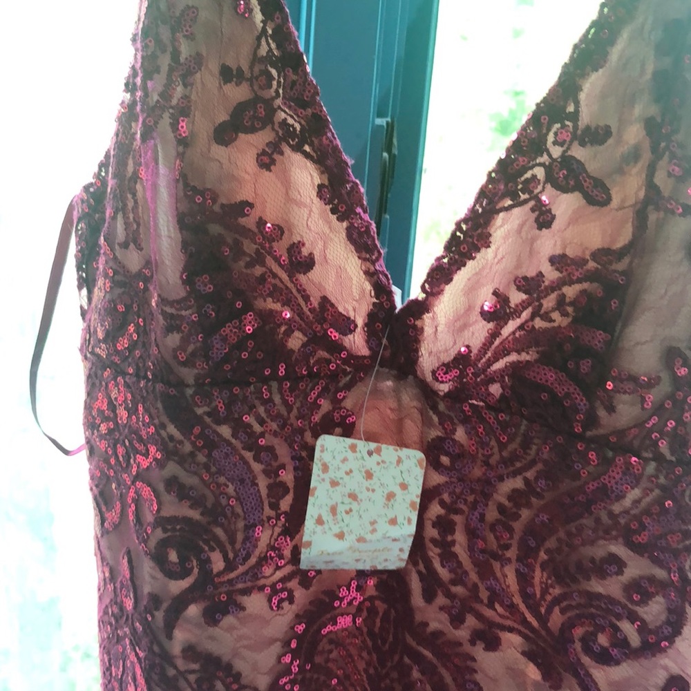 Free people size 10 sequins mini